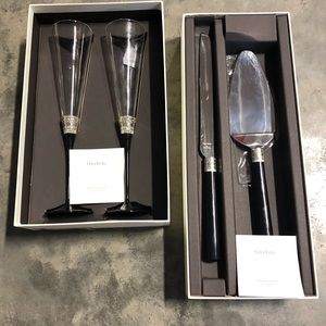 Vera Wang champagne flutes and cake cutting set